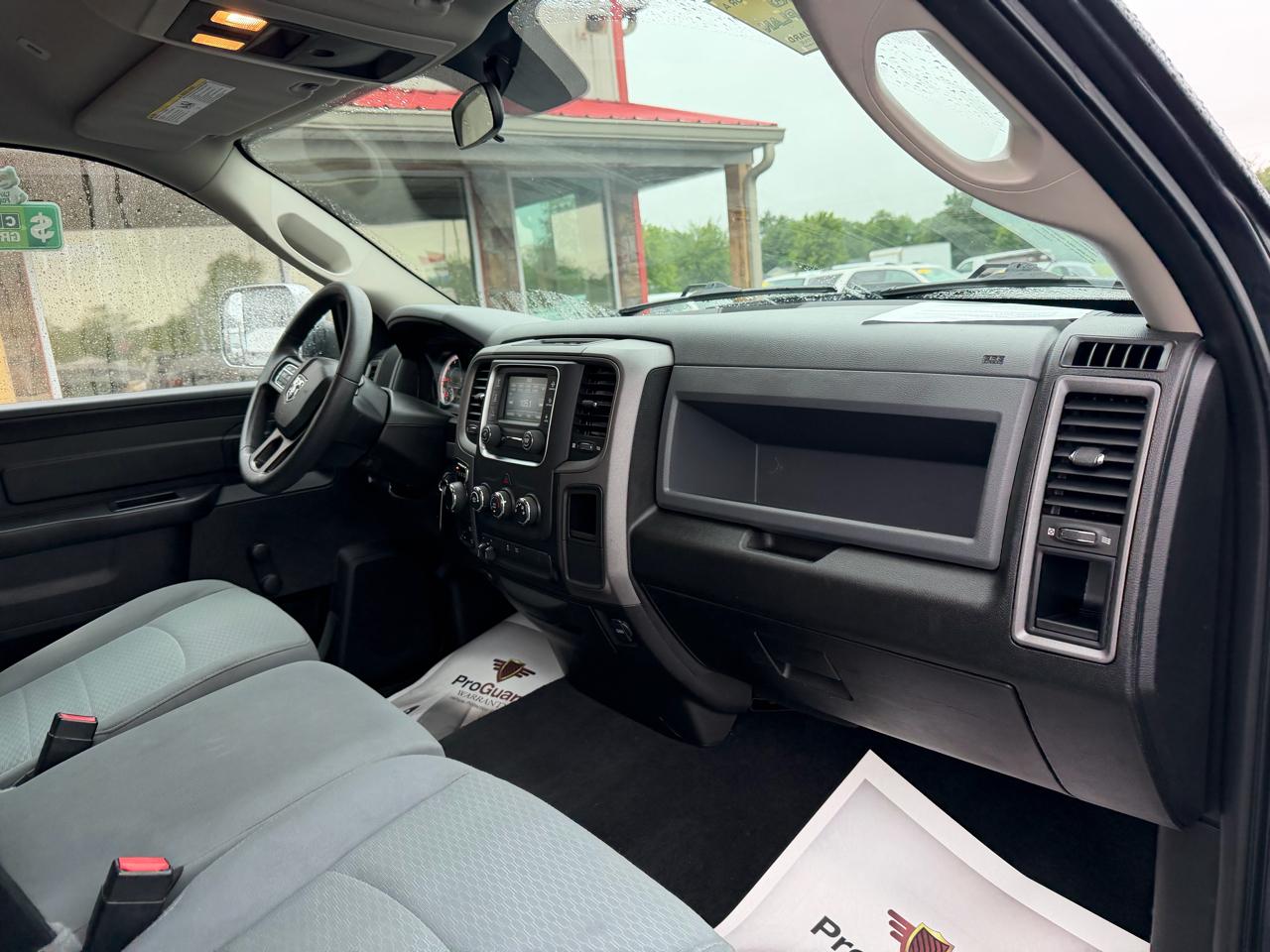 RAM 1500 Classic Tradesman 4x4 Reg Cab 8' Box 2019