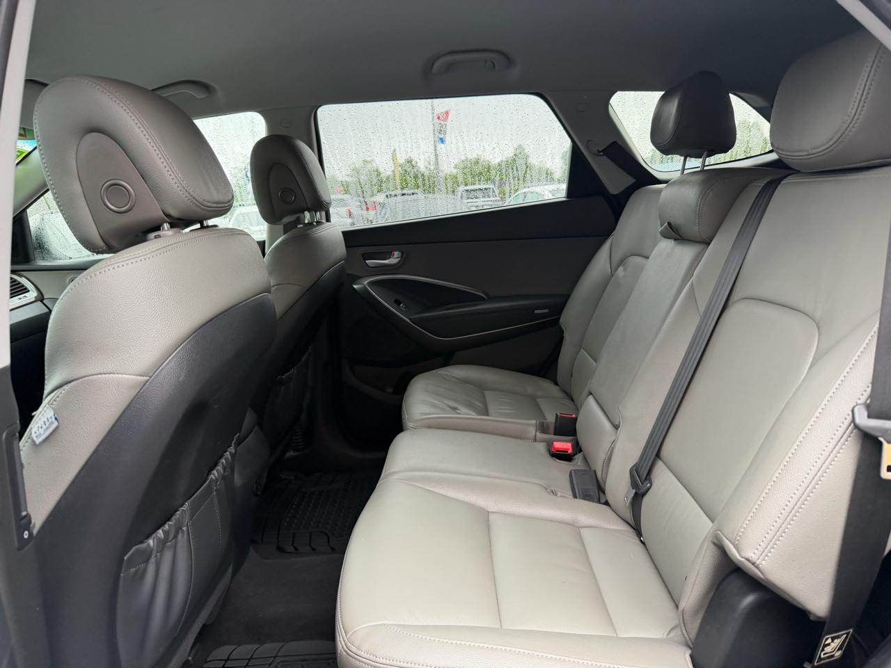 Hyundai Santa Fe SE 3.3L Auto AWD 2017