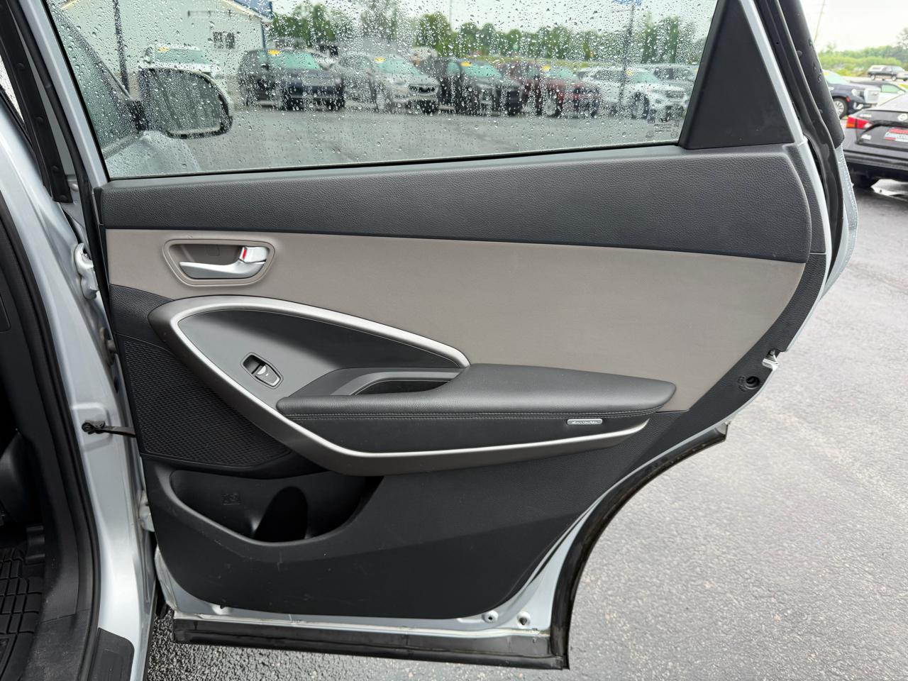 Hyundai Santa Fe SE 3.3L Auto AWD 2017