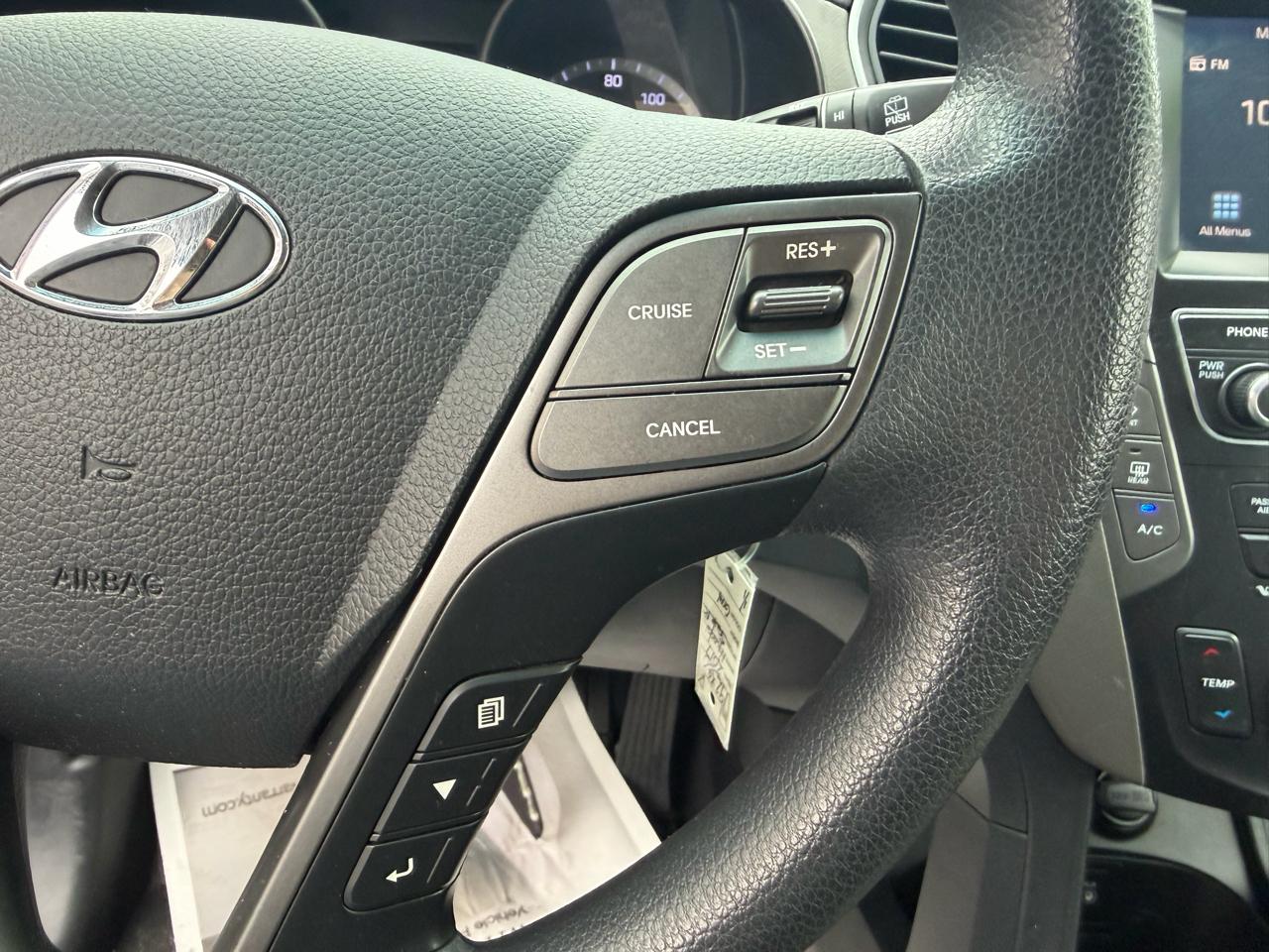 Hyundai Santa Fe SE 3.3L Auto AWD 2017