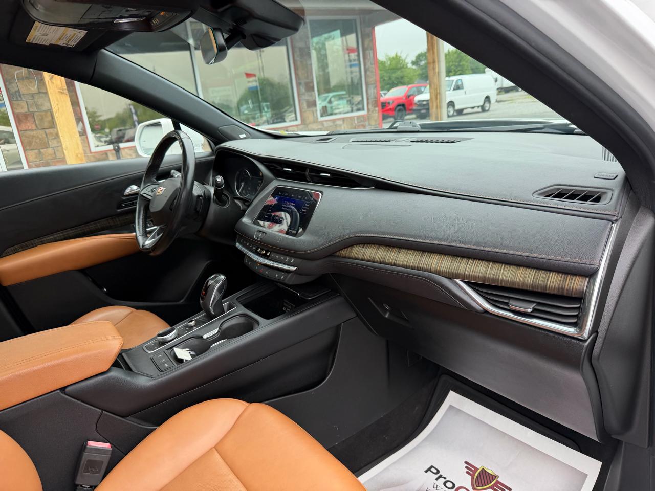 Cadillac XT4 AWD 4dr Premium Luxury 2019