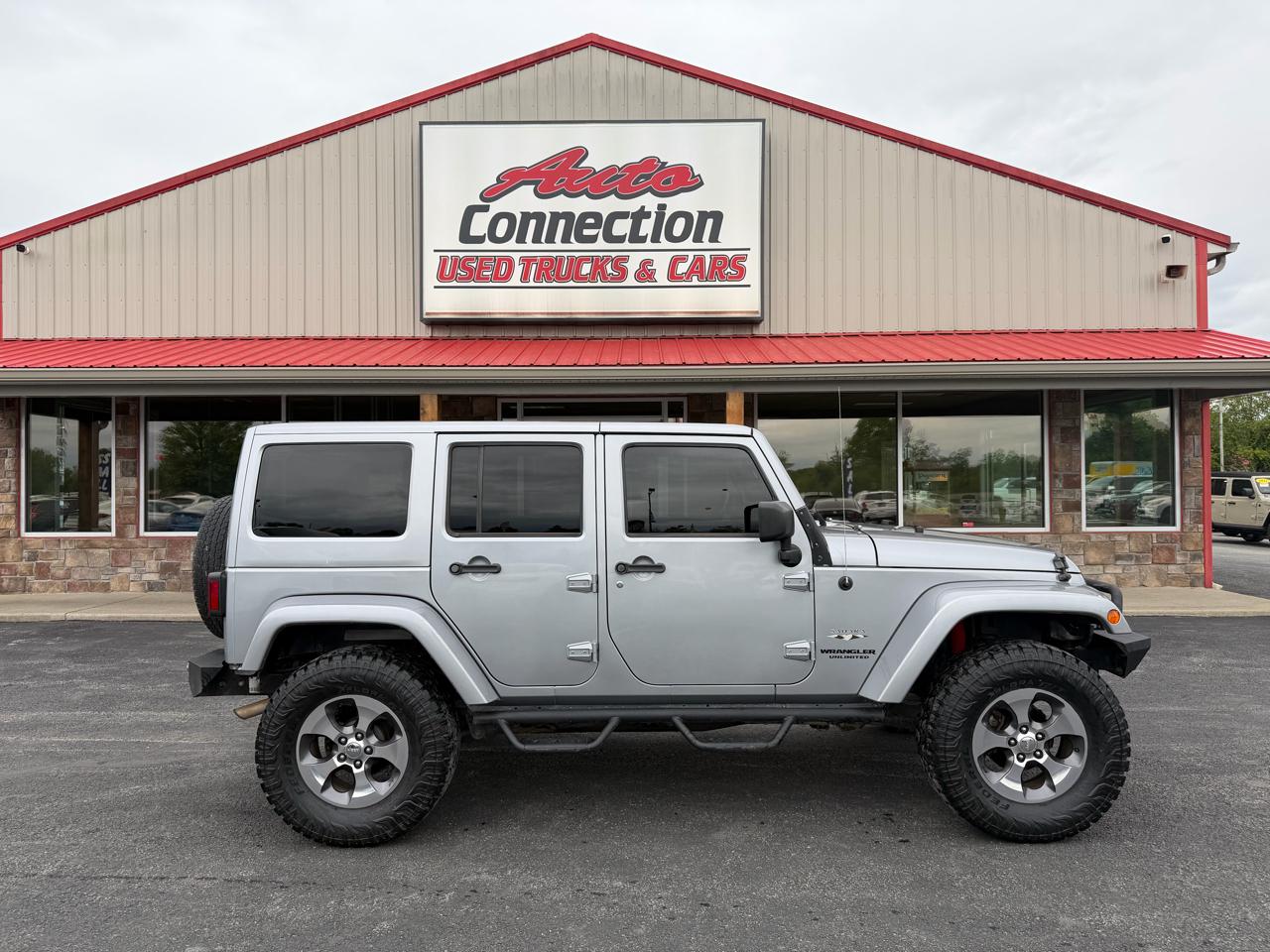 Jeep Wrangler Unlimited 4WD 4dr Sahara 2016