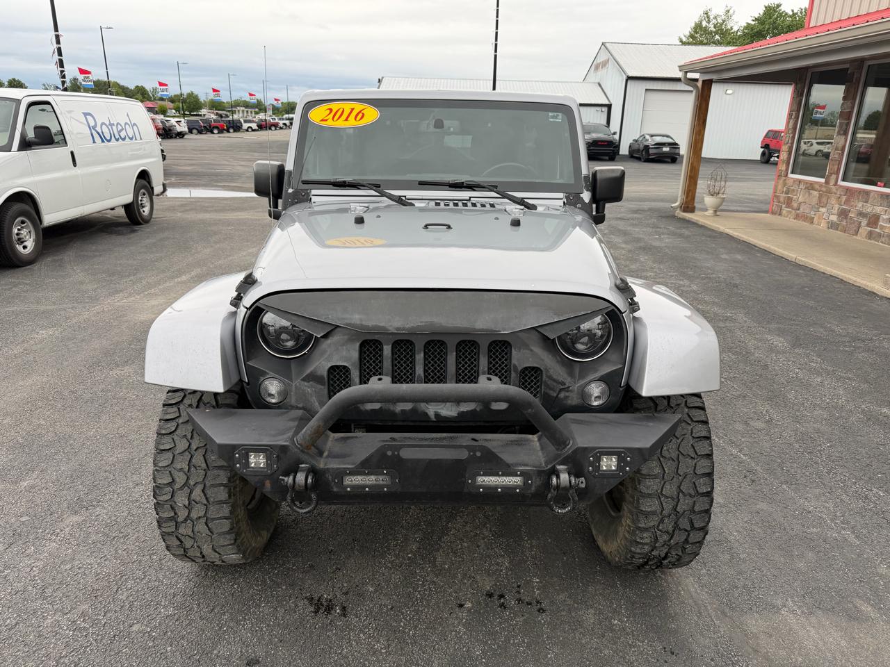Jeep Wrangler Unlimited 4WD 4dr Sahara 2016