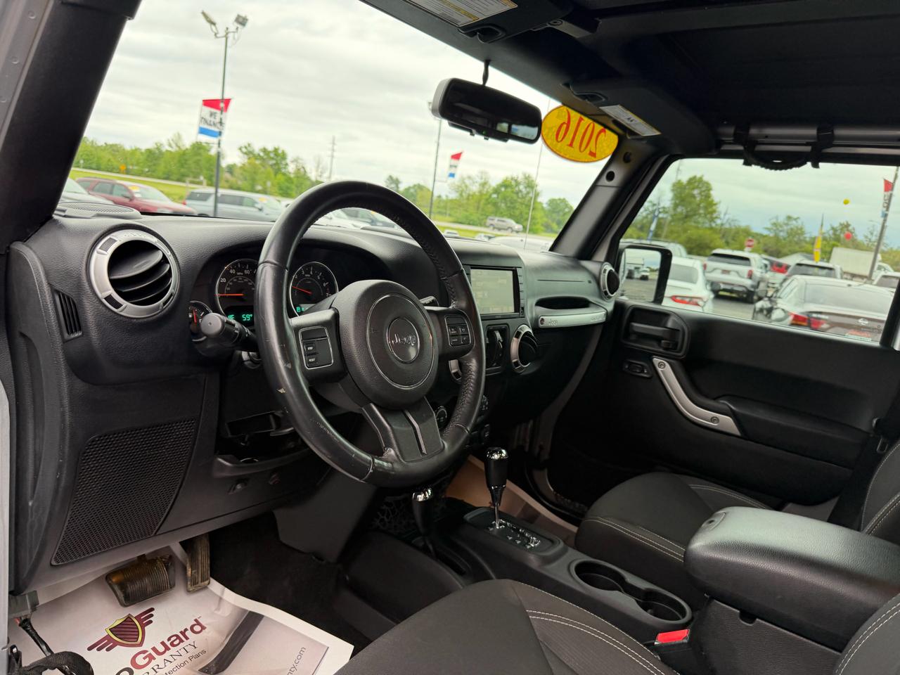 Jeep Wrangler Unlimited 4WD 4dr Sahara 2016