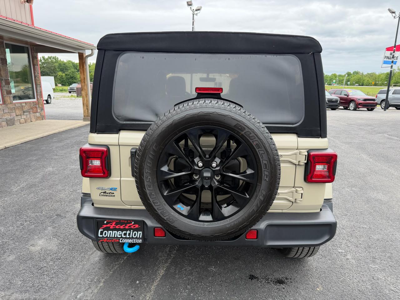 Jeep Wrangler 4xe Unlimited Sahara 4x4 2022