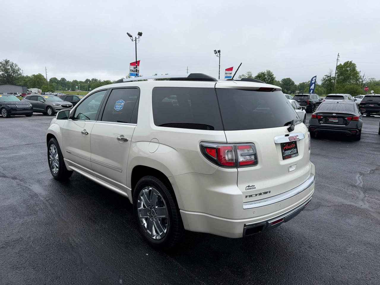 GMC Acadia FWD 4dr Denali 2014