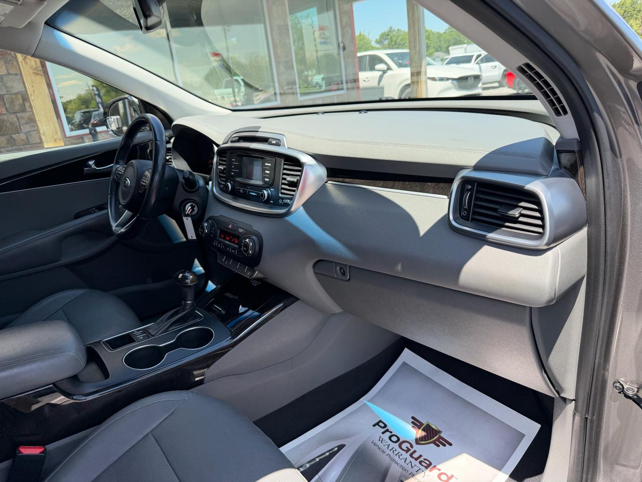 Kia Sorento AWD 4dr 3.3L EX 2016