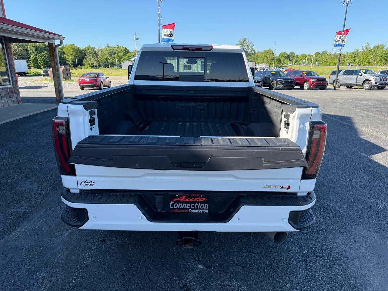 GMC Sierra 2500HD 4WD Crew Cab 159" AT4 2024