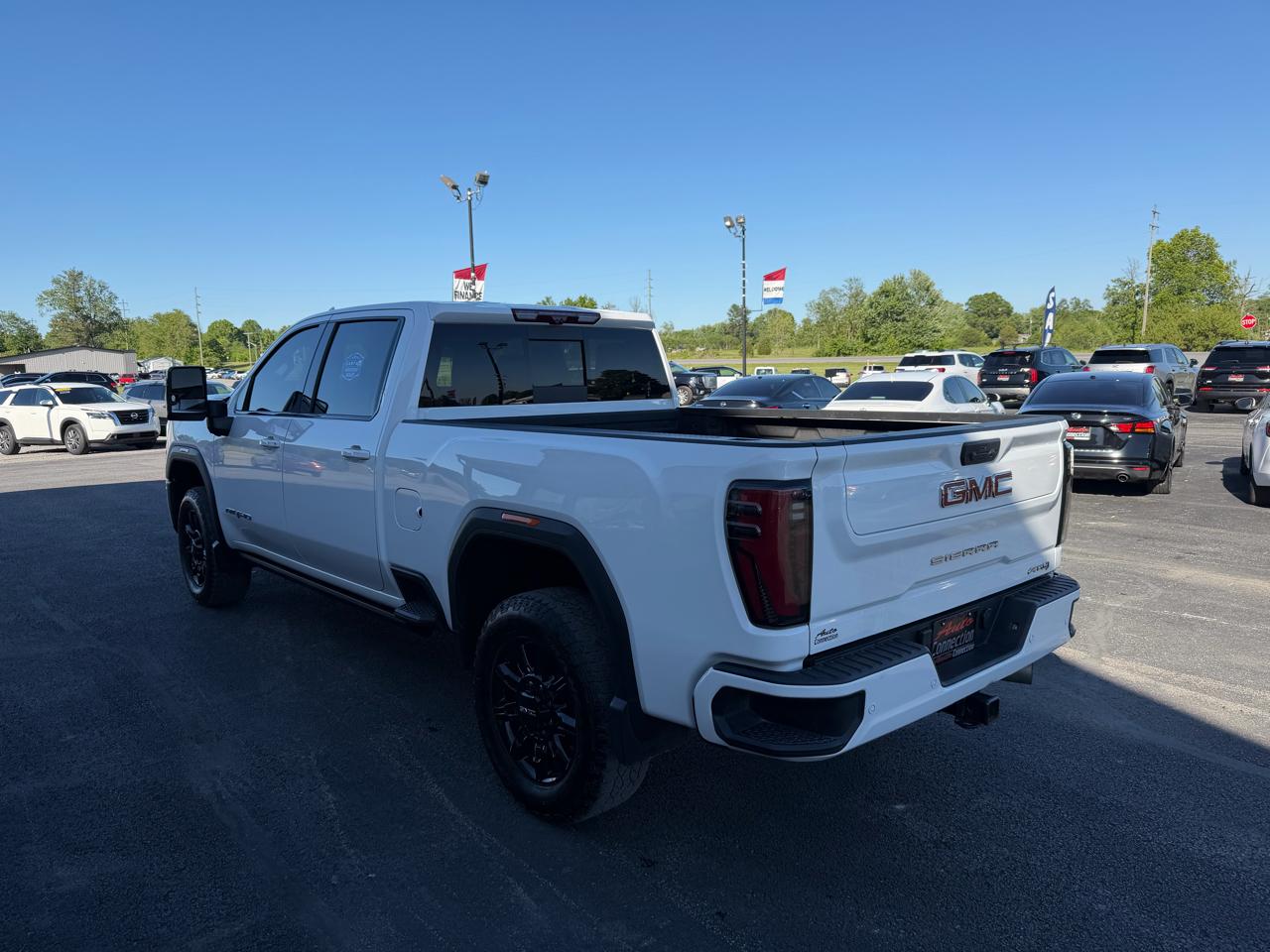 GMC Sierra 2500HD 4WD Crew Cab 159" AT4 2024