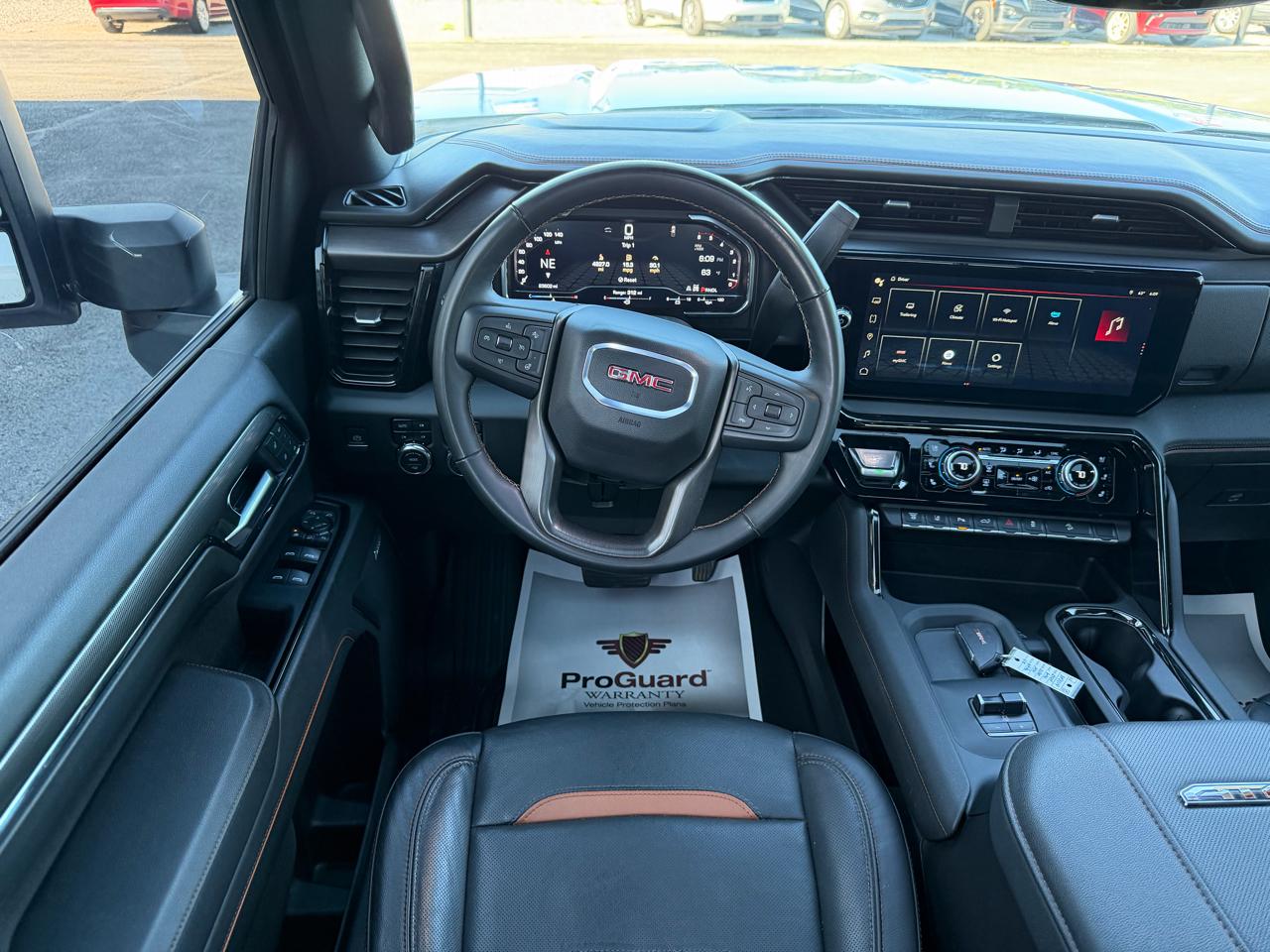 GMC Sierra 2500HD 4WD Crew Cab 159" AT4 2024