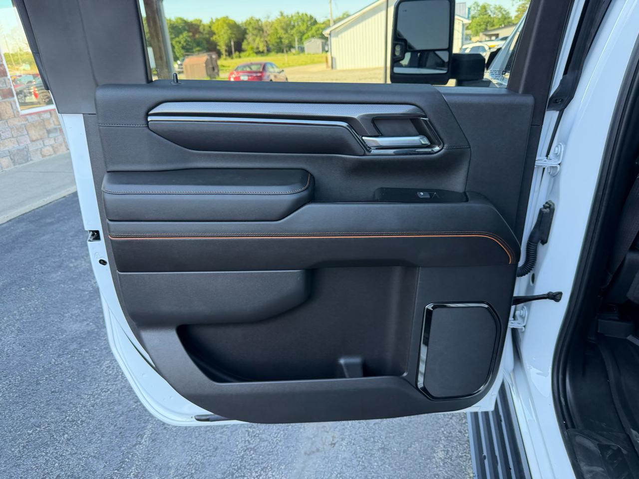 GMC Sierra 2500HD 4WD Crew Cab 159" AT4 2024