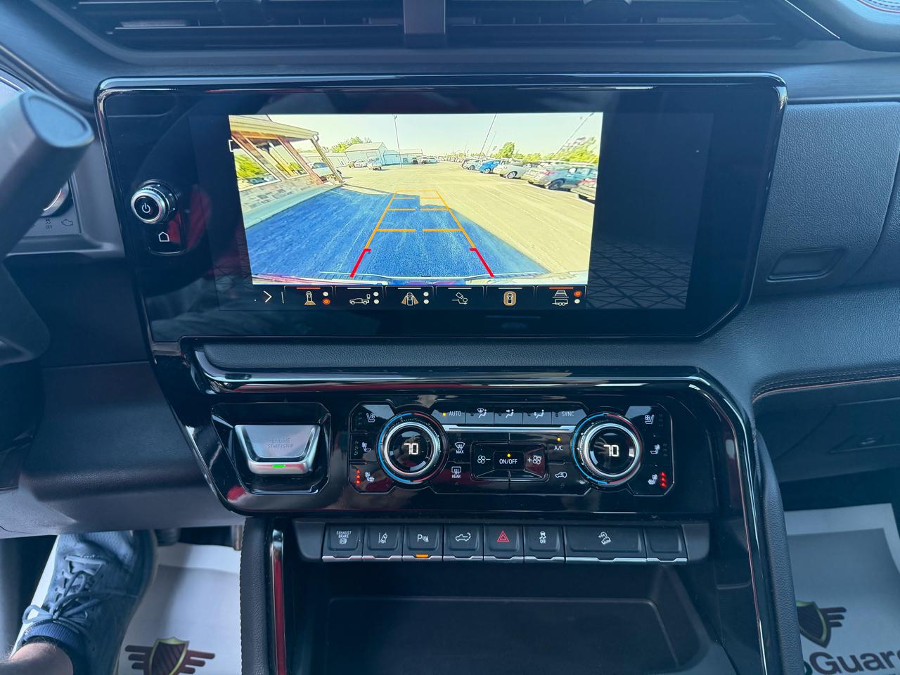 GMC Sierra 2500HD 4WD Crew Cab 159" AT4 2024