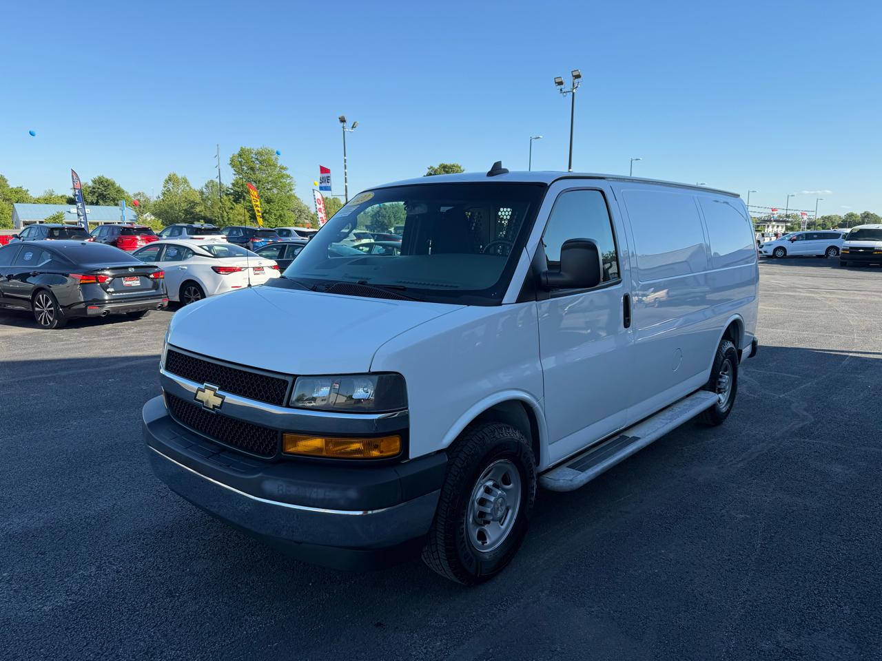 Chevrolet Express Cargo Van RWD 2500 135" 2020