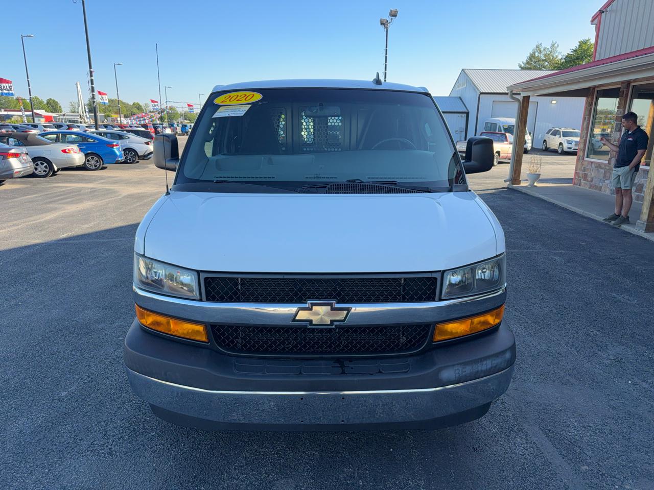 Chevrolet Express Cargo Van RWD 2500 135" 2020