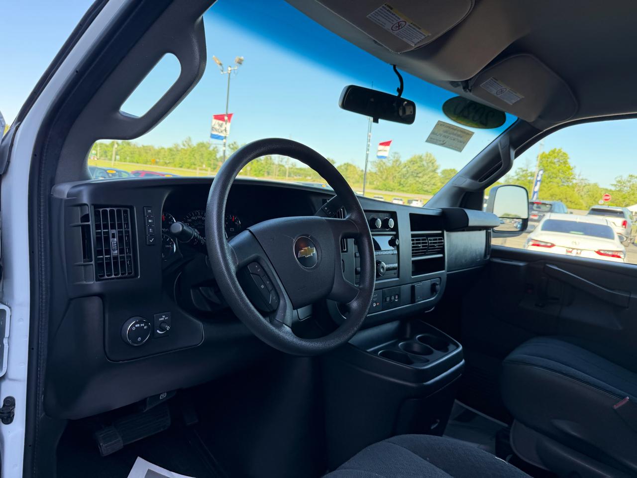 Chevrolet Express Cargo Van RWD 2500 135" 2020