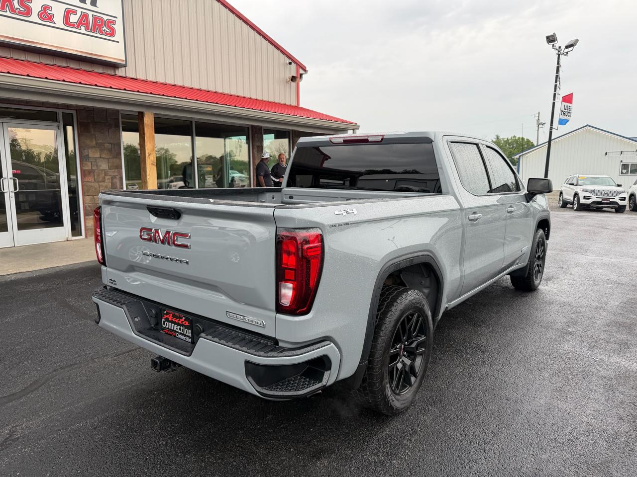 GMC Sierra 1500 4WD Crew Cab 147" Elevation w/3SB 2024