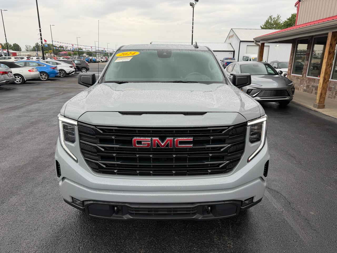 GMC Sierra 1500 4WD Crew Cab 147" Elevation w/3SB 2024