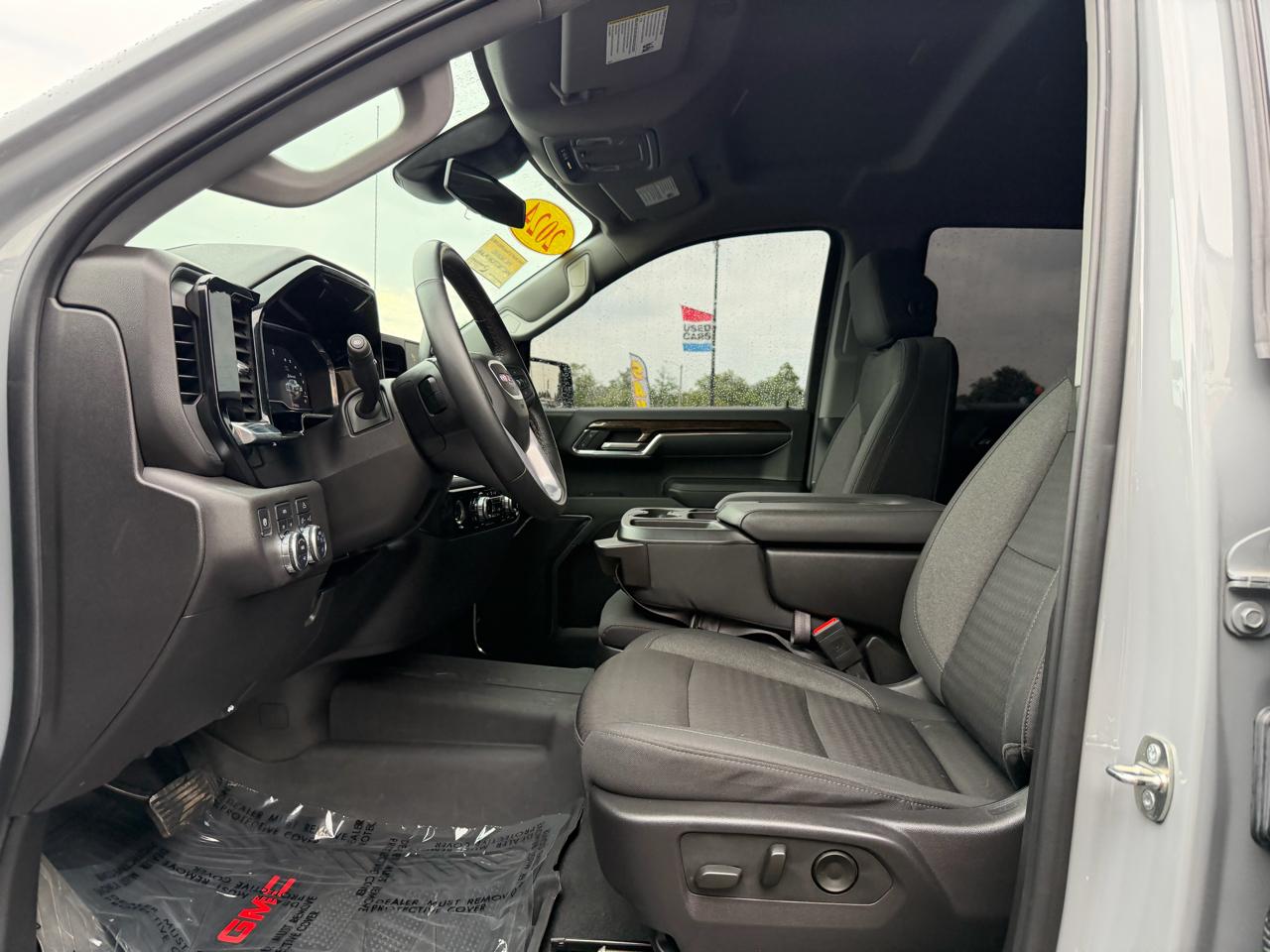 GMC Sierra 1500 4WD Crew Cab 147" Elevation w/3SB 2024