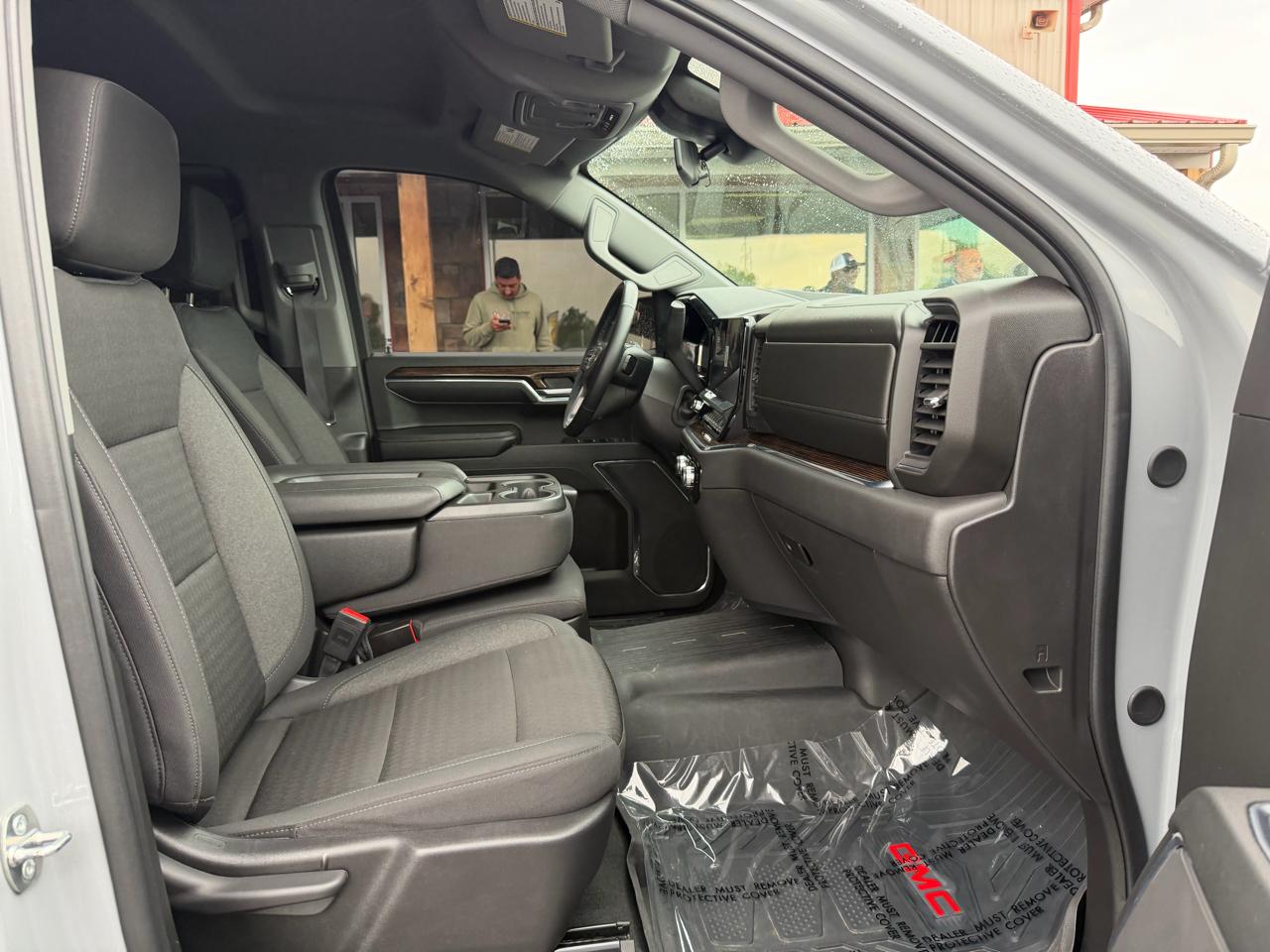 GMC Sierra 1500 4WD Crew Cab 147" Elevation w/3SB 2024