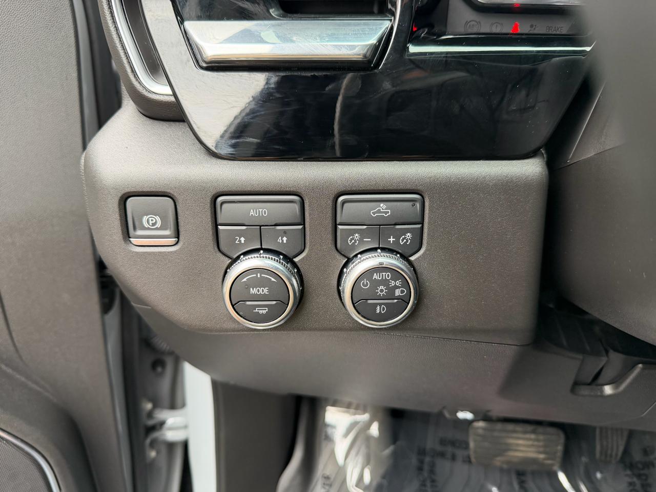 GMC Sierra 1500 4WD Crew Cab 147" Elevation w/3SB 2024