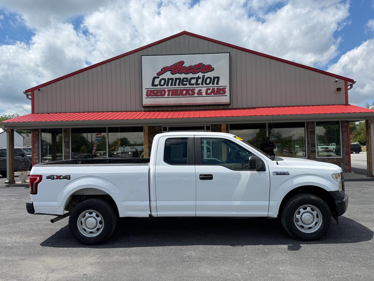 Ford F-150 4WD SuperCab 145" XL 2017