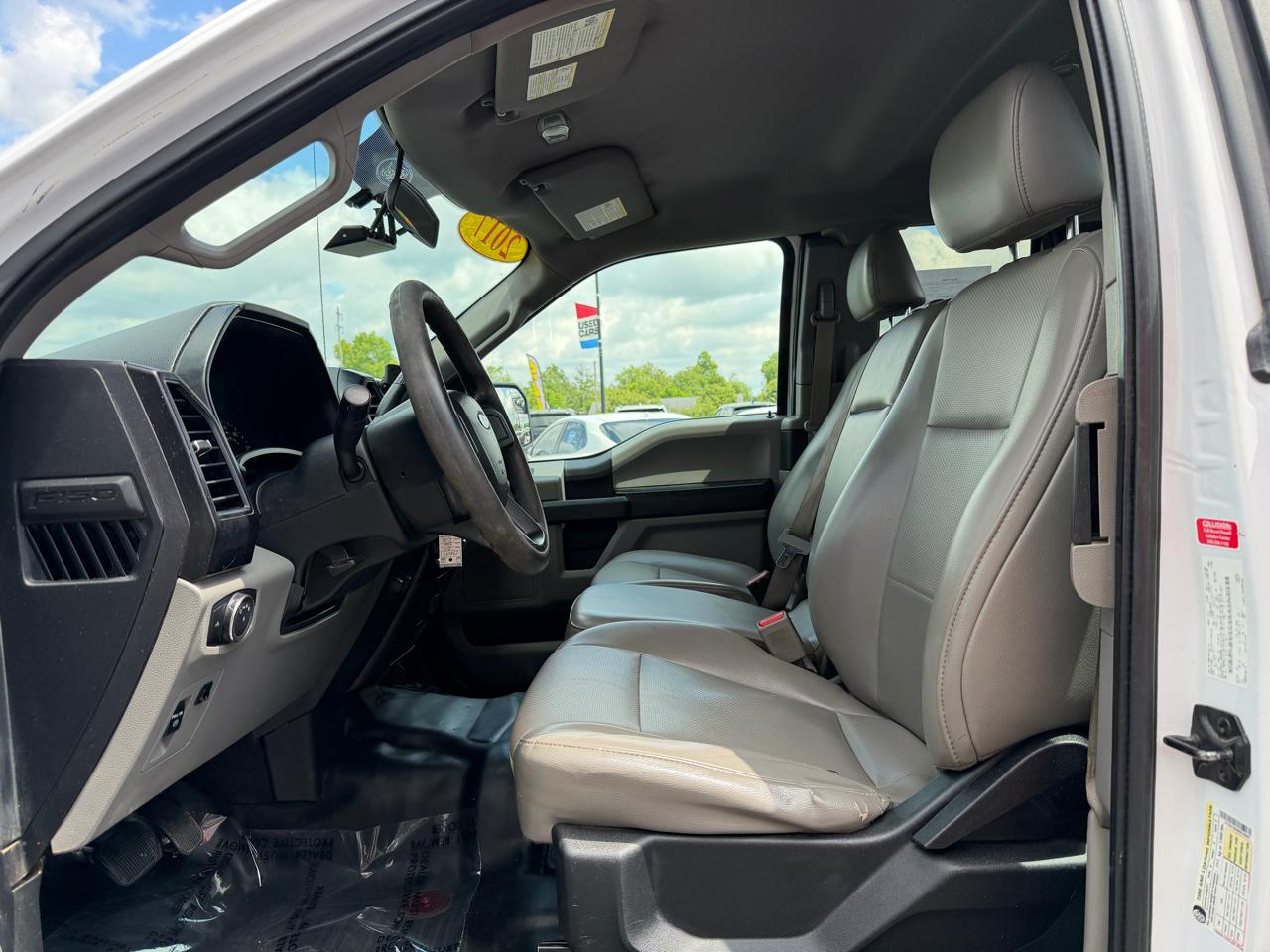 Ford F-150 4WD SuperCab 145" XL 2017