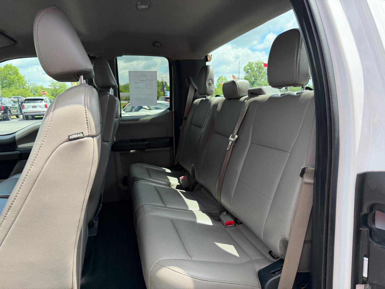 Ford F-150 4WD SuperCab 145" XL 2017