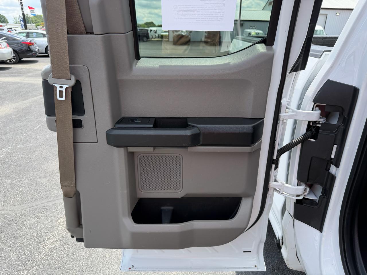 Ford F-150 4WD SuperCab 145" XL 2017
