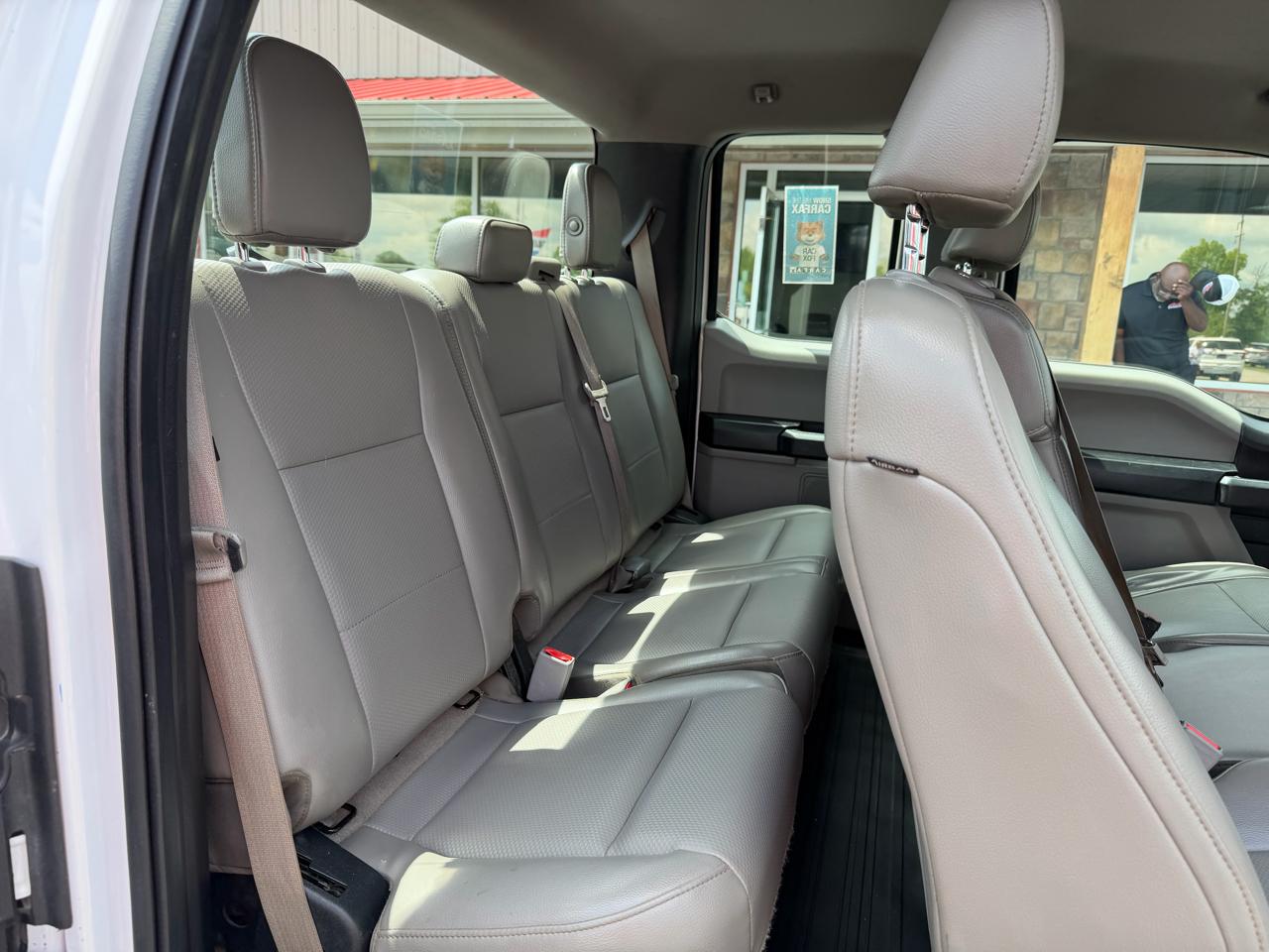 Ford F-150 4WD SuperCab 145" XL 2017