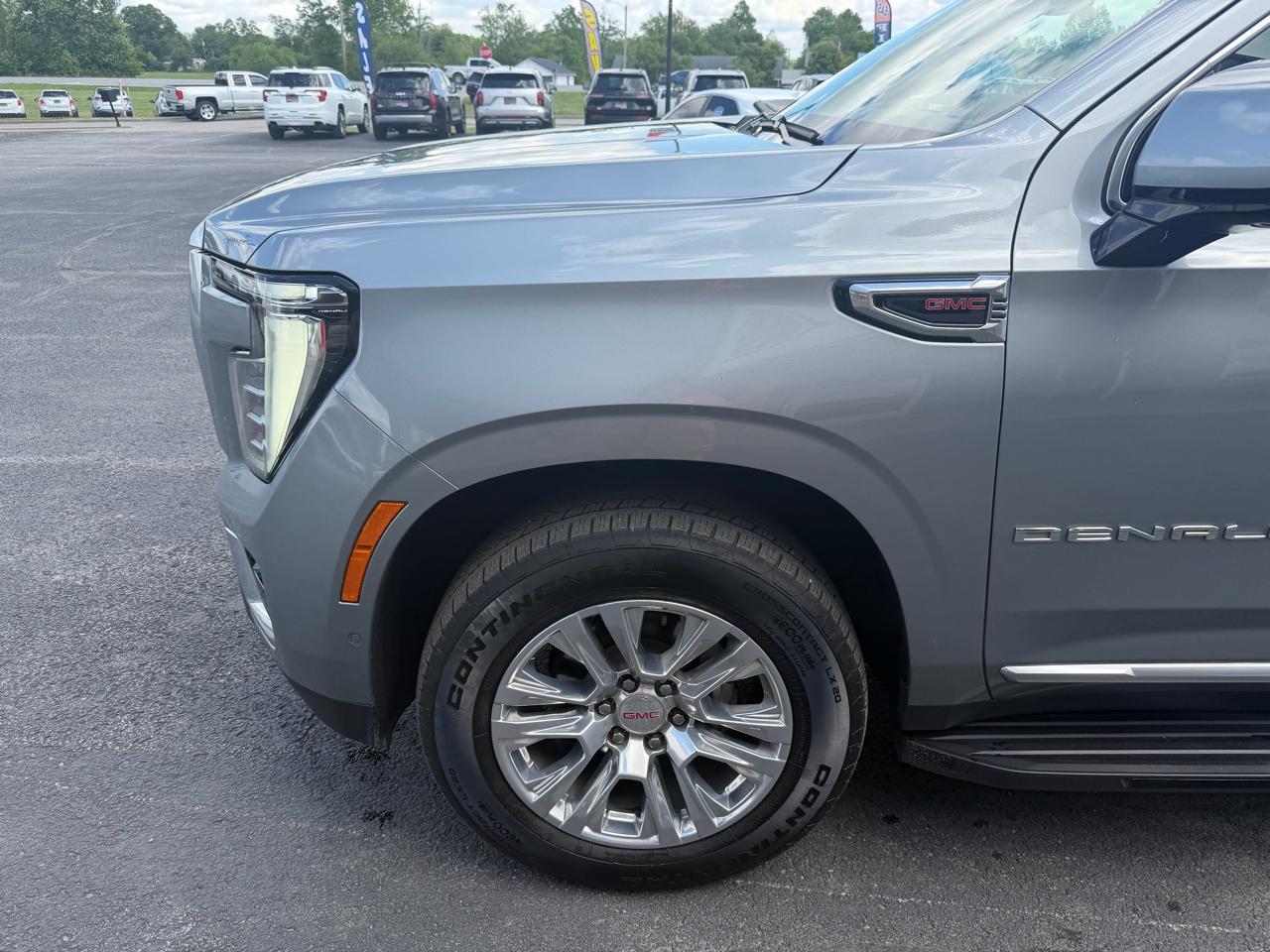 GMC Yukon XL 4WD 4dr Denali 2025
