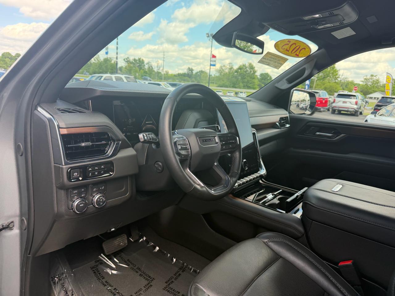 GMC Yukon XL 4WD 4dr Denali 2025