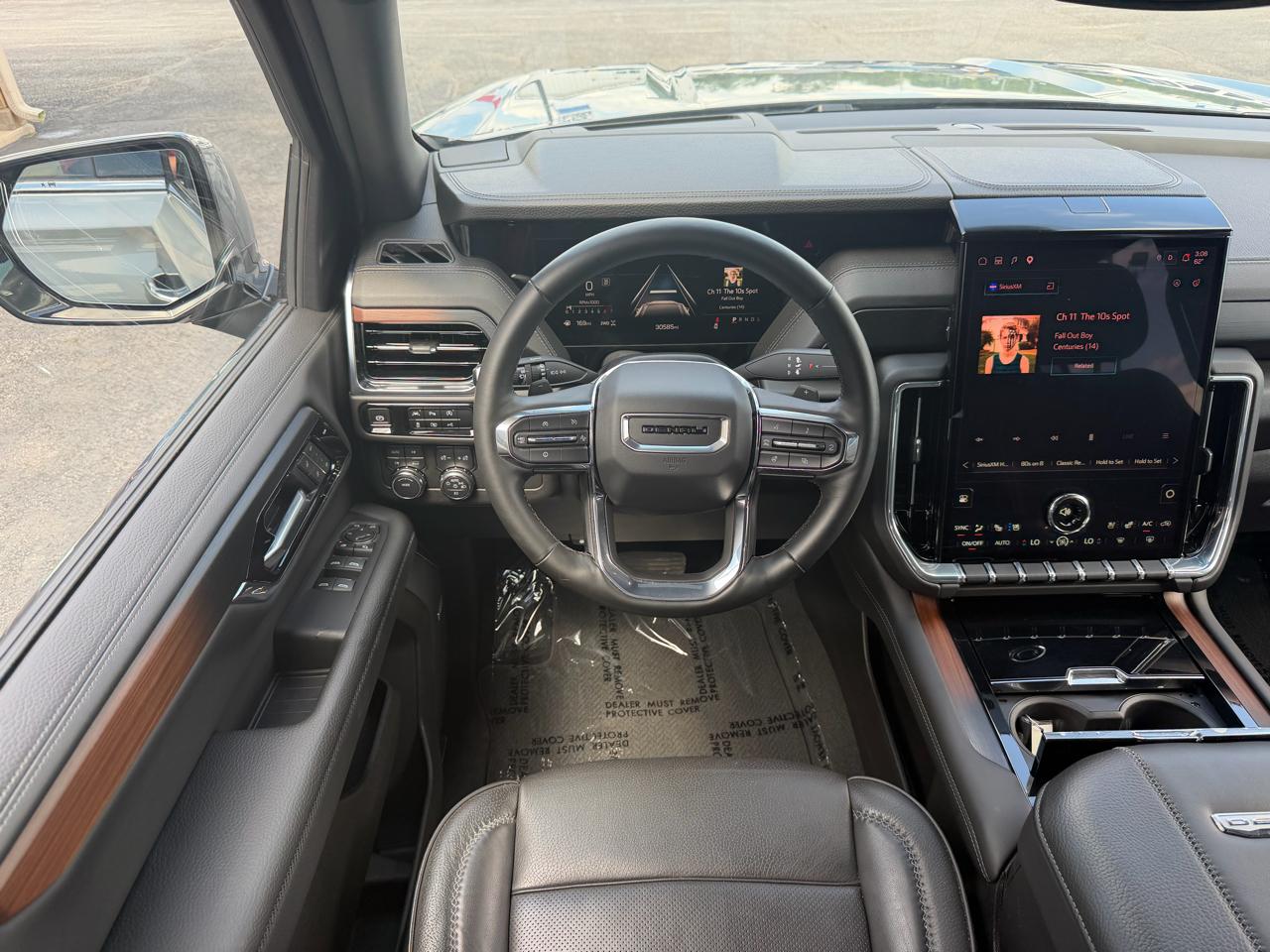 GMC Yukon XL 4WD 4dr Denali 2025