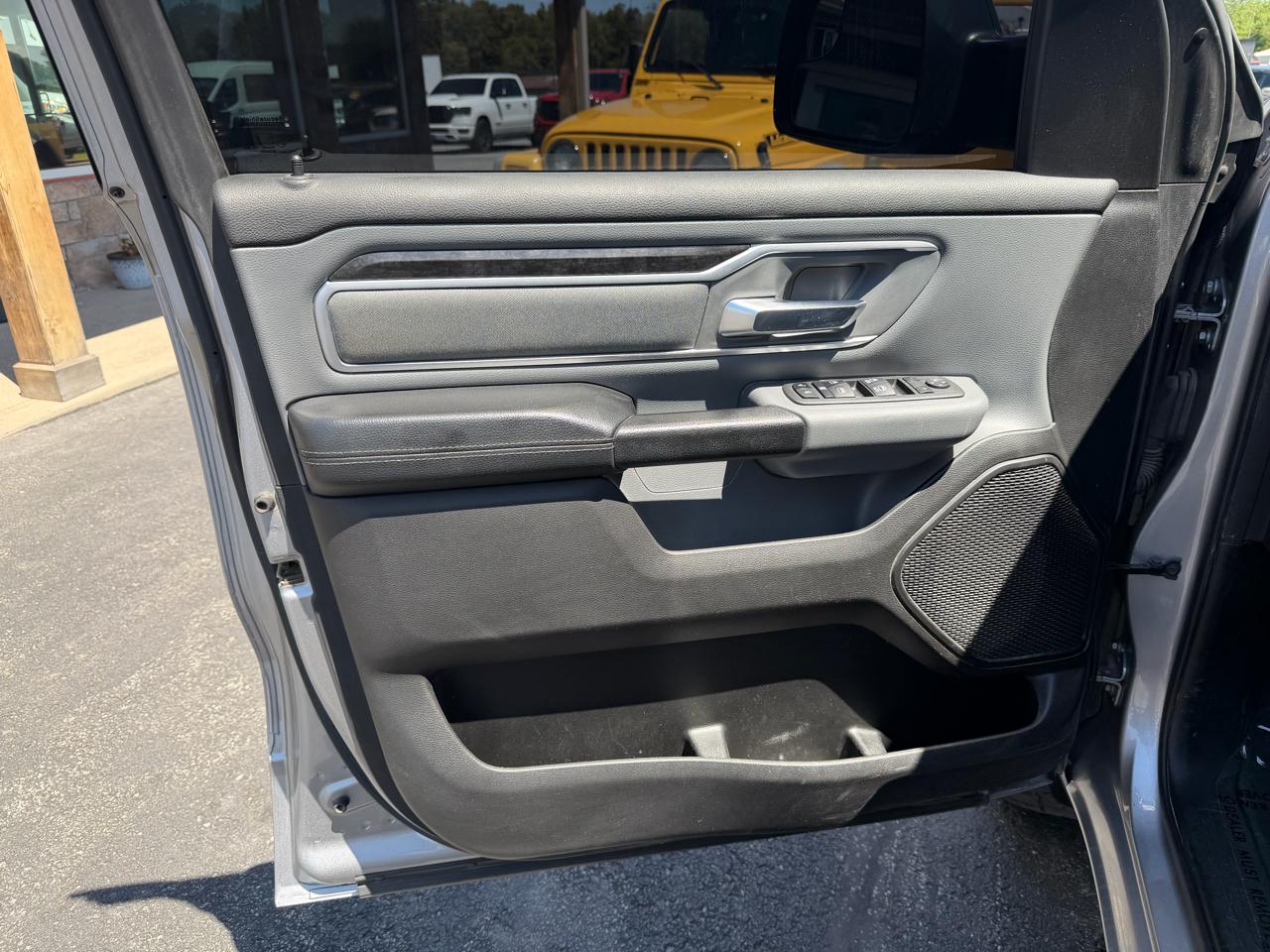 RAM 1500 Big Horn 4x4 Quad Cab 6'4" Box 2022