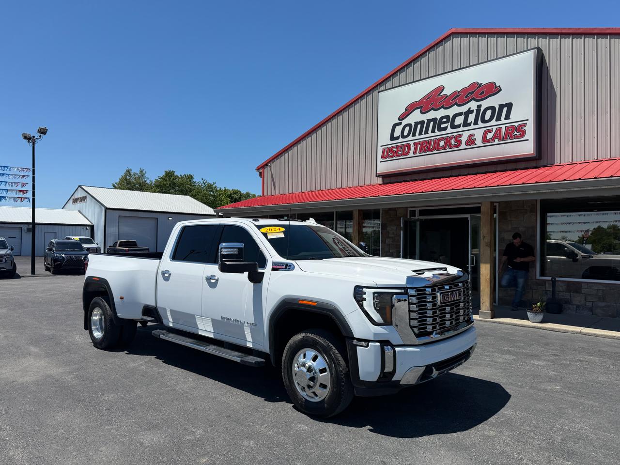 GMC Sierra 3500HD 4WD Crew Cab 172" Denali 2024