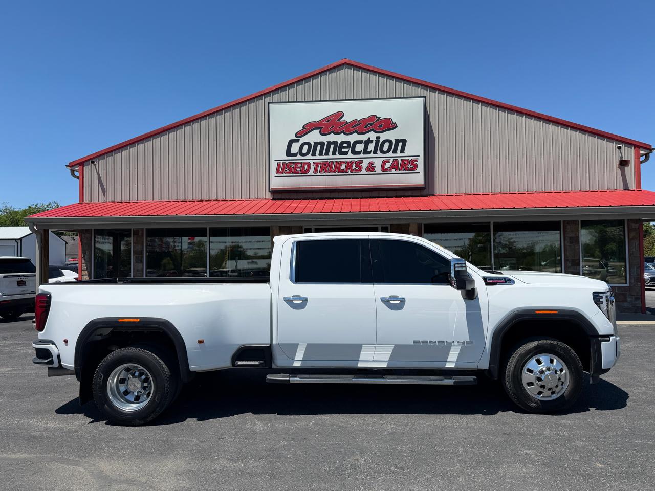 GMC Sierra 3500HD 4WD Crew Cab 172" Denali 2024