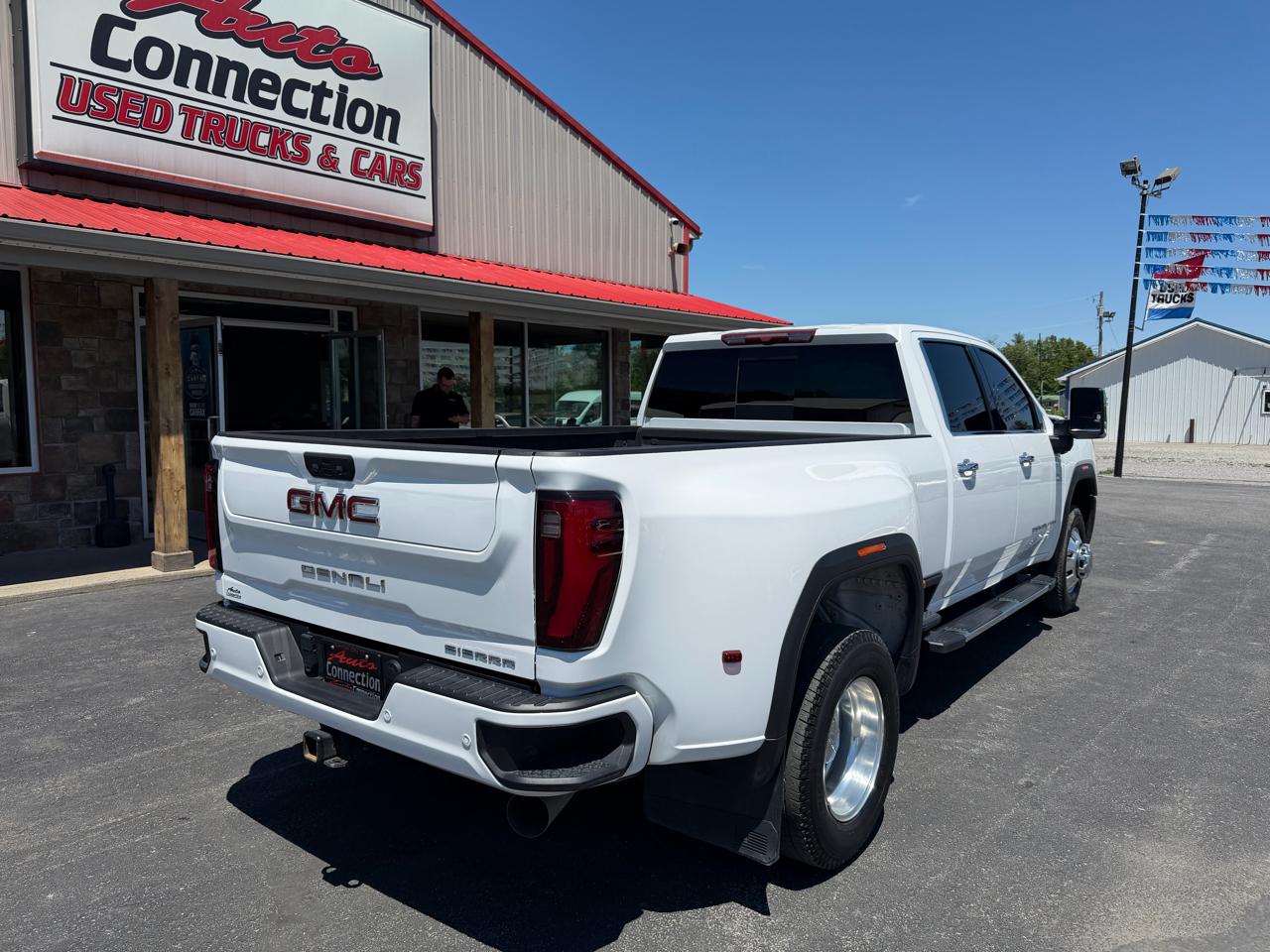 GMC Sierra 3500HD 4WD Crew Cab 172" Denali 2024