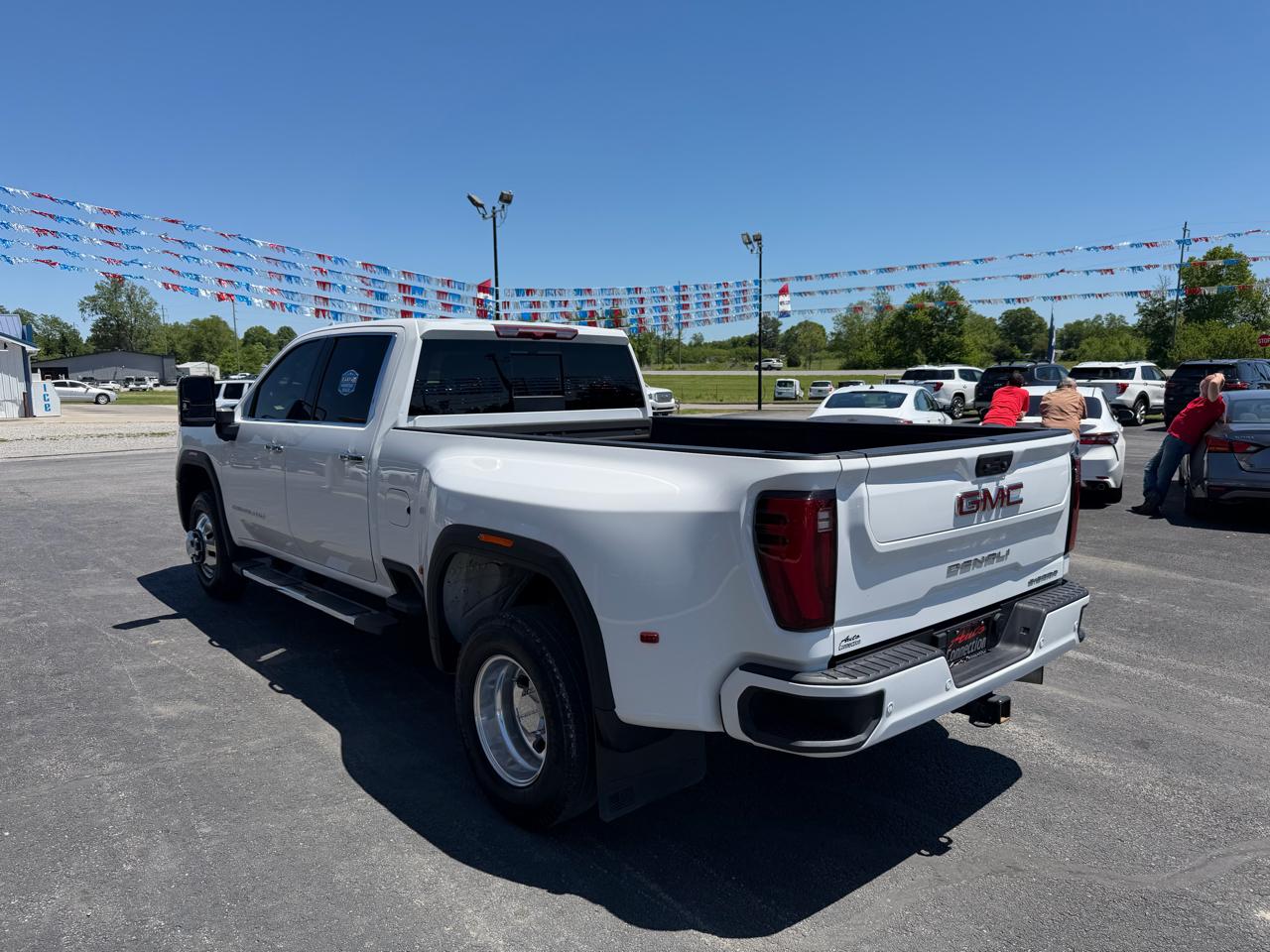 GMC Sierra 3500HD 4WD Crew Cab 172" Denali 2024