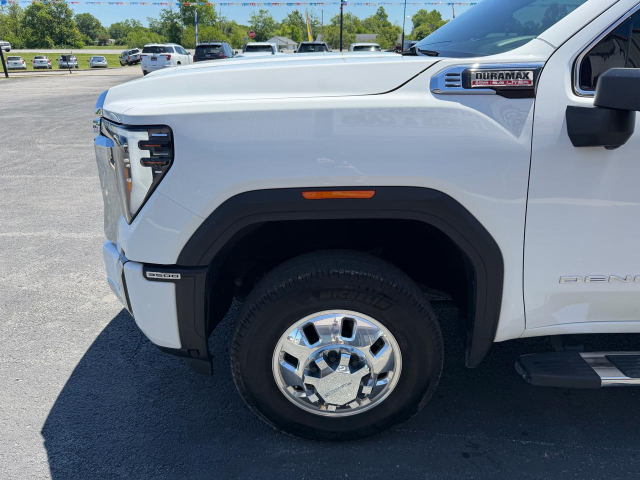 GMC Sierra 3500HD 4WD Crew Cab 172" Denali 2024