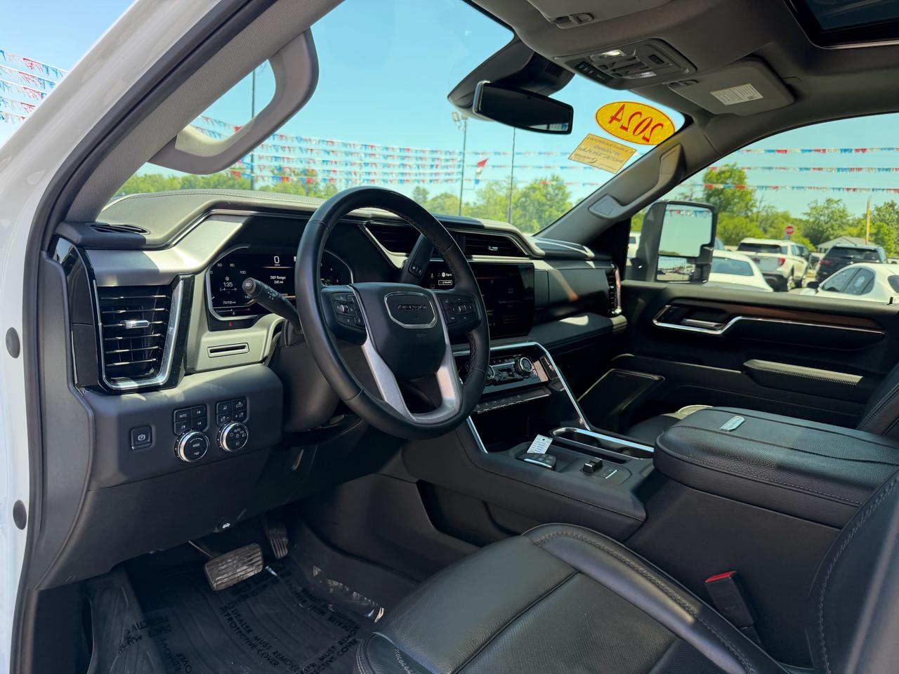 GMC Sierra 3500HD 4WD Crew Cab 172" Denali 2024