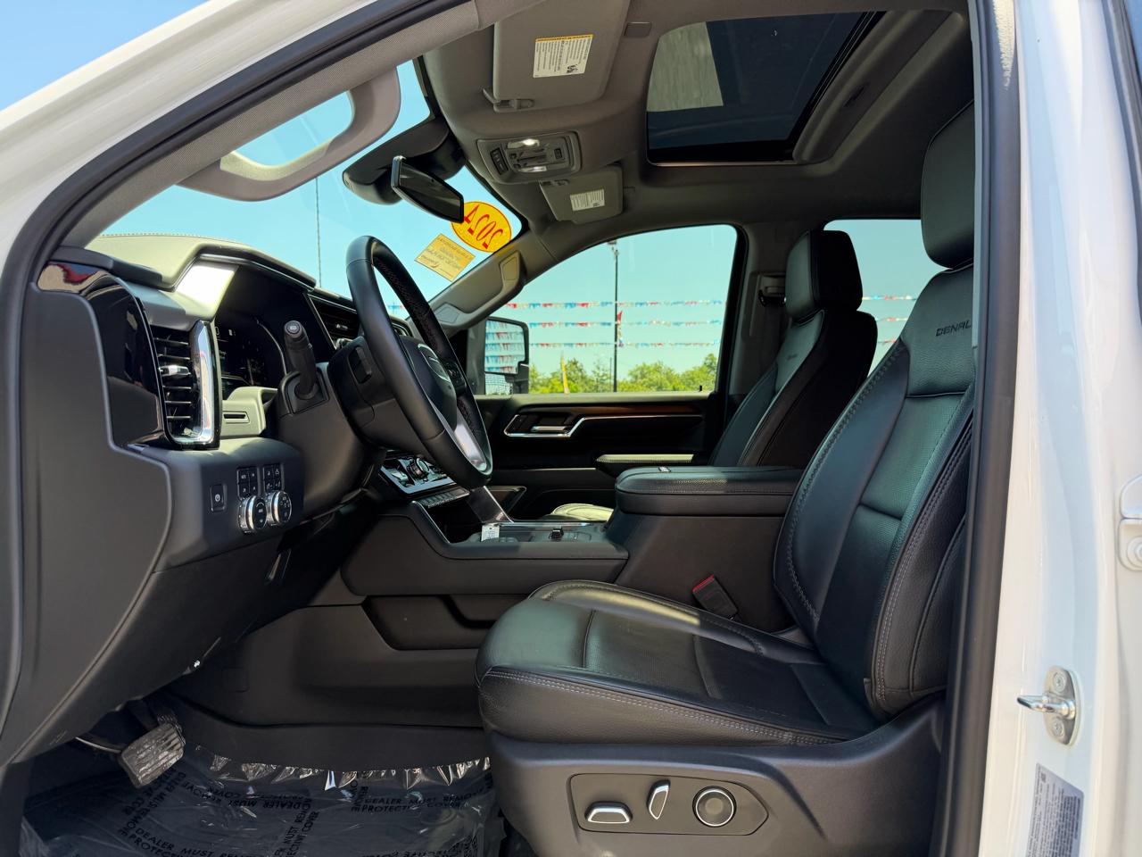 GMC Sierra 3500HD 4WD Crew Cab 172" Denali 2024