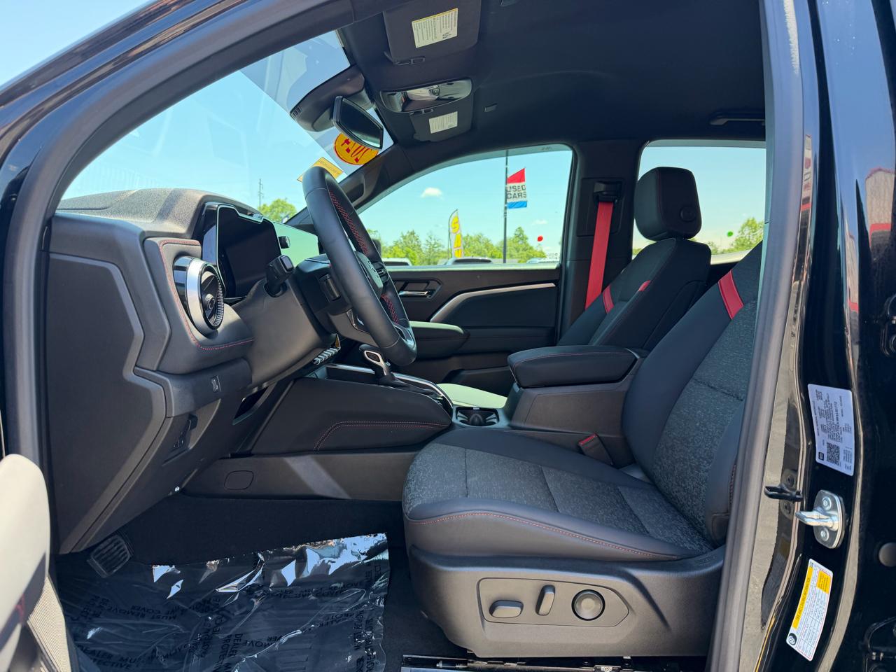 Chevrolet Colorado 4WD Crew Cab Z71 2024