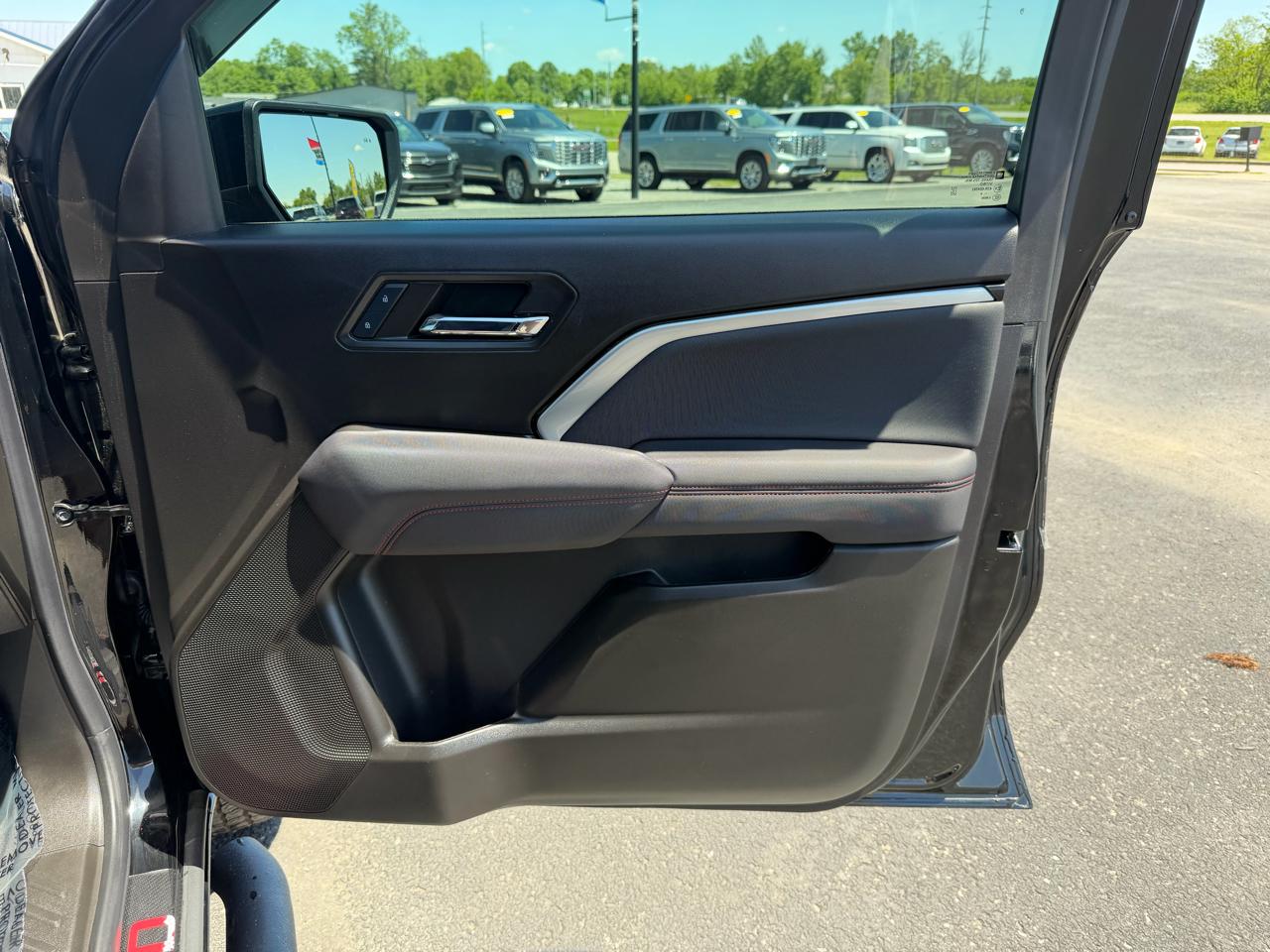 Chevrolet Colorado 4WD Crew Cab Z71 2024
