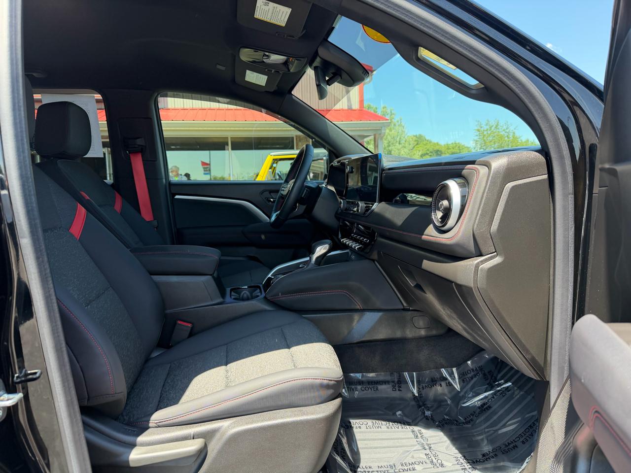 Chevrolet Colorado 4WD Crew Cab Z71 2024