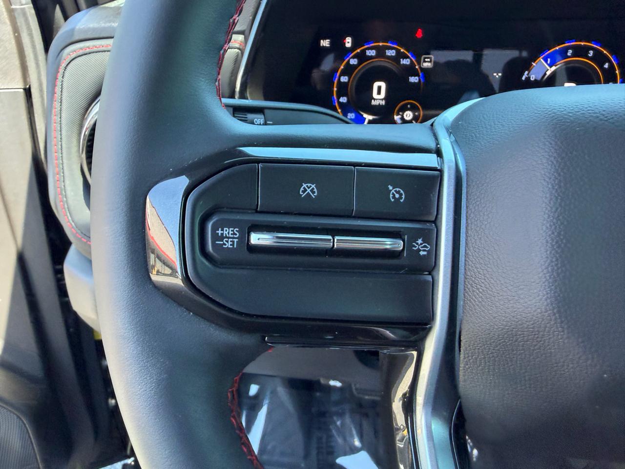 Chevrolet Colorado 4WD Crew Cab Z71 2024
