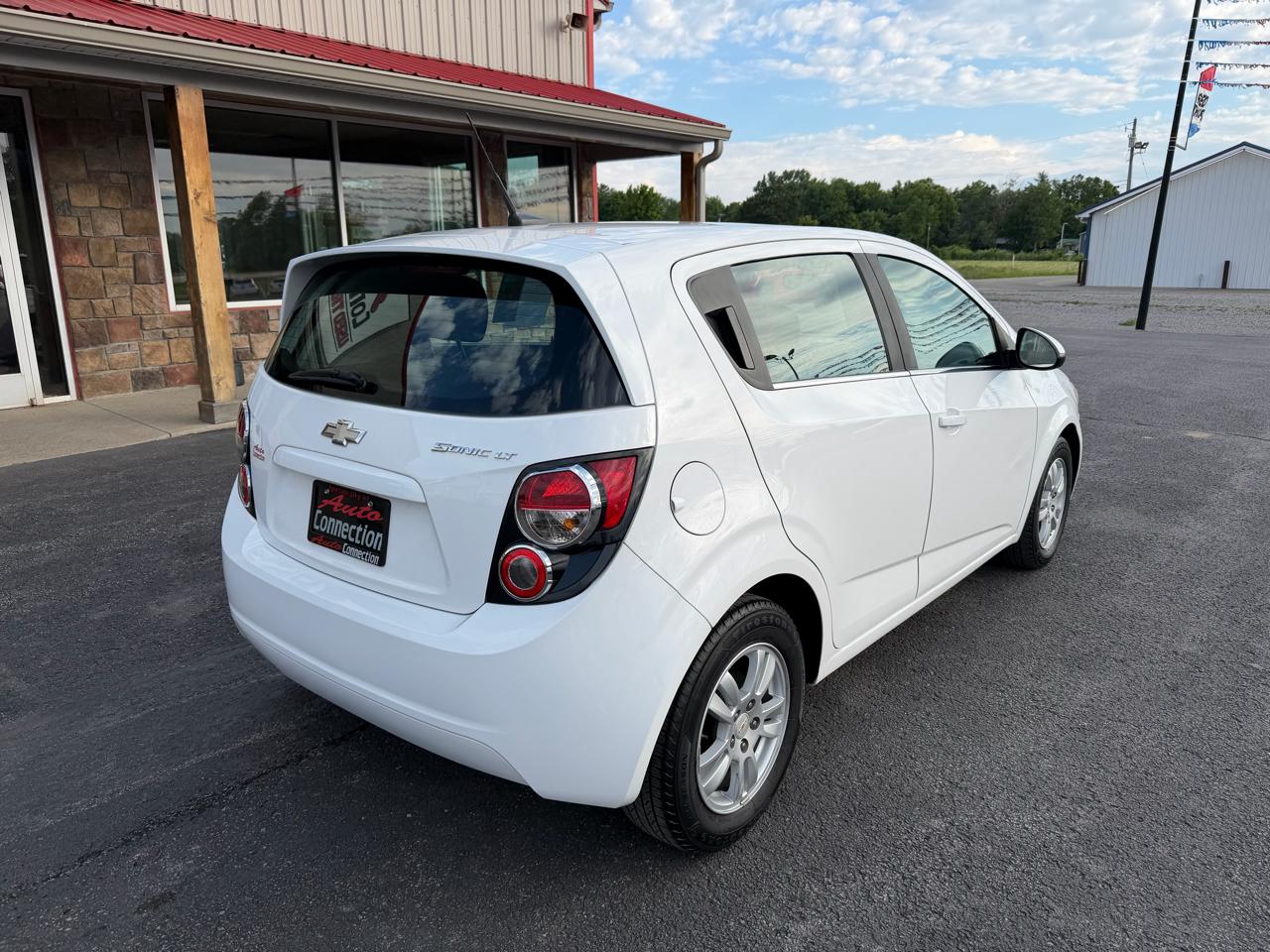 Chevrolet Sonic 5dr HB LT 2LT 2012