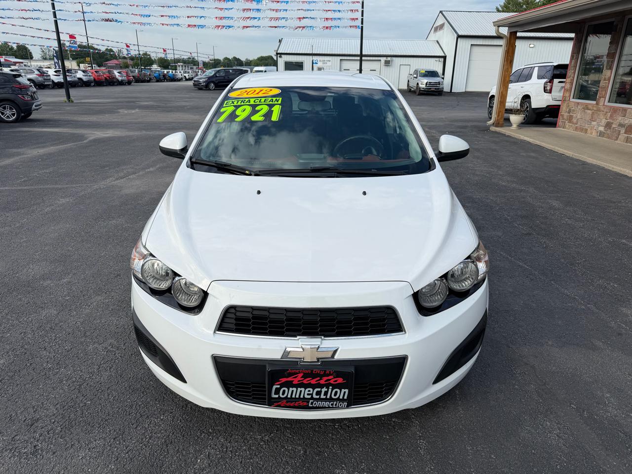 Chevrolet Sonic 5dr HB LT 2LT 2012
