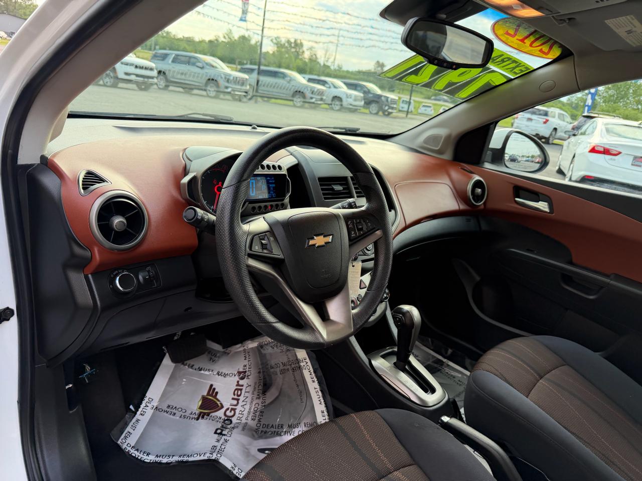 Chevrolet Sonic 5dr HB LT 2LT 2012