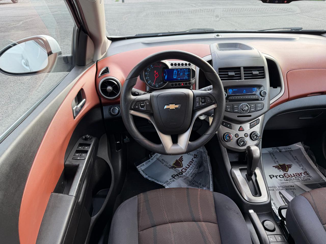 Chevrolet Sonic 5dr HB LT 2LT 2012