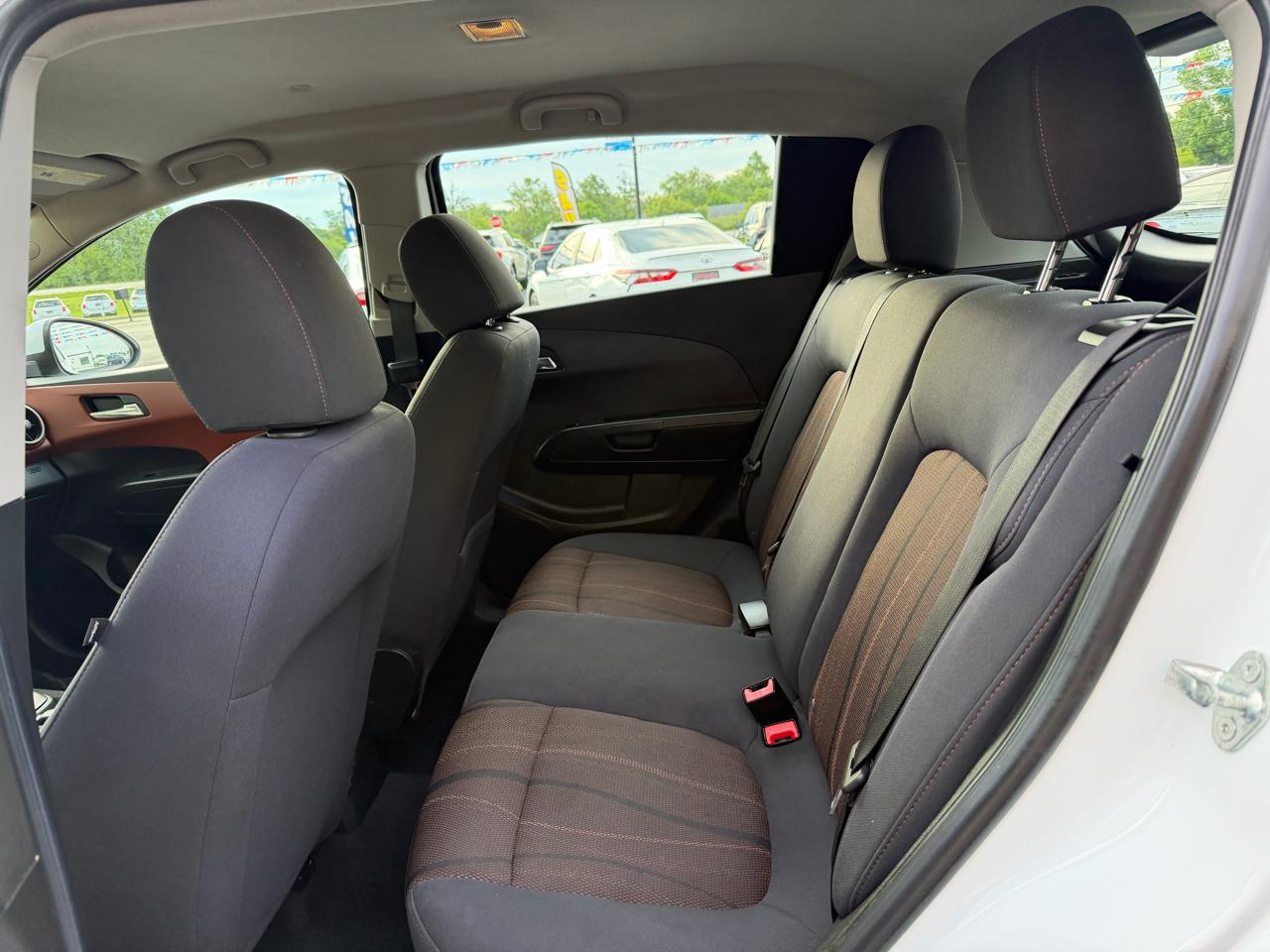 Chevrolet Sonic 5dr HB LT 2LT 2012