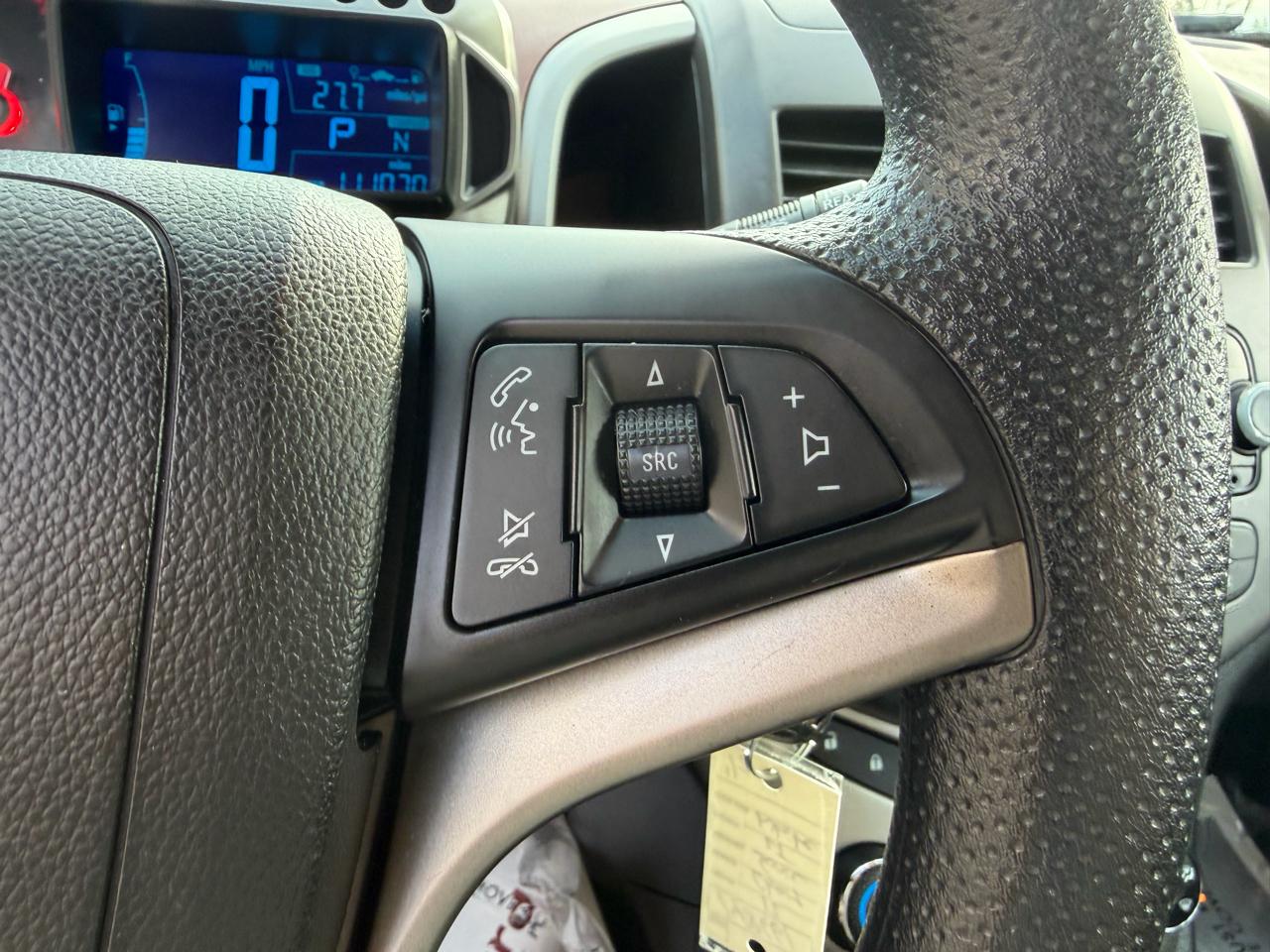 Chevrolet Sonic 5dr HB LT 2LT 2012